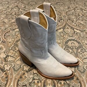 Mint IDYLLWIND Wheels White Western Round Toe Boots Women’s Sz 8 B